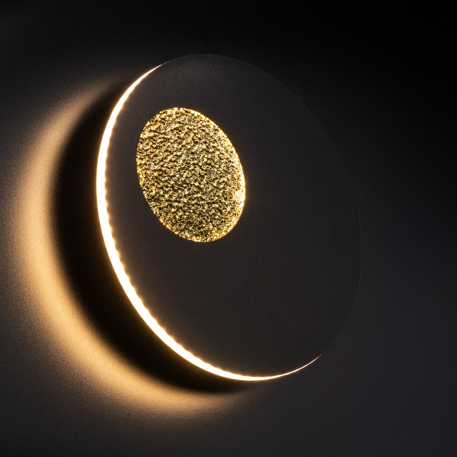 Eclipse Glow Wall Light